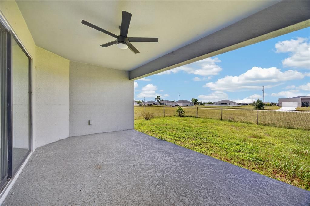 For Sale: $339,900 (4 beds, 2 baths, 1830 Square Feet)