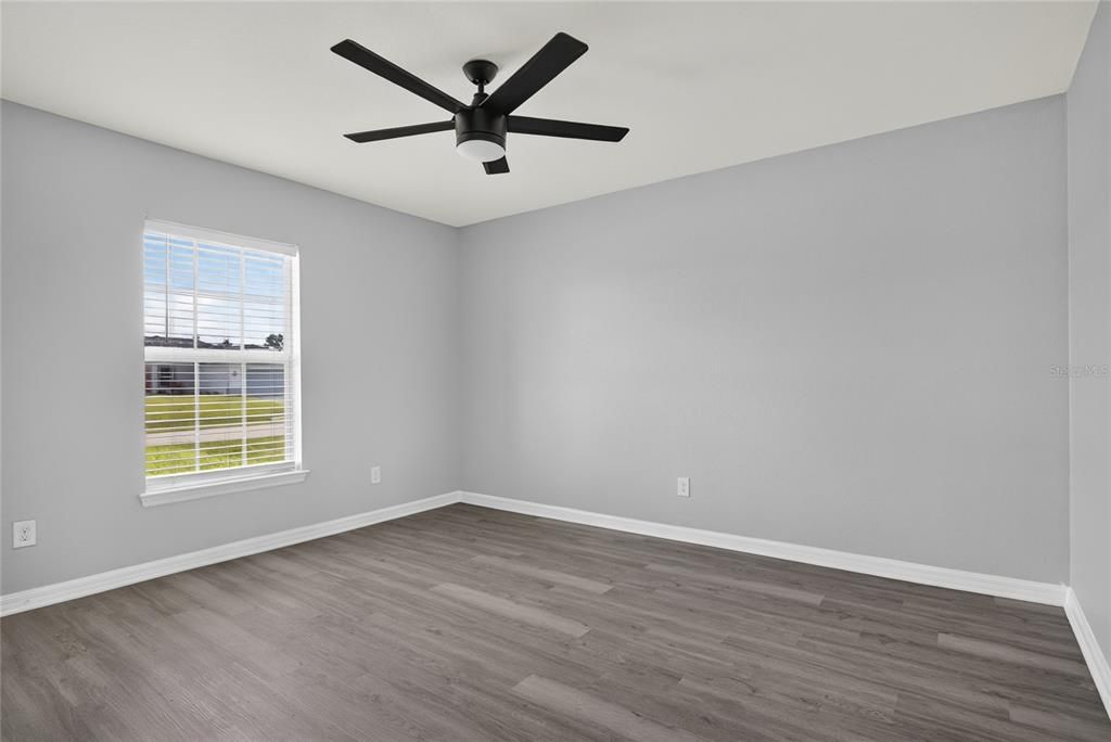 For Sale: $339,900 (4 beds, 2 baths, 1830 Square Feet)