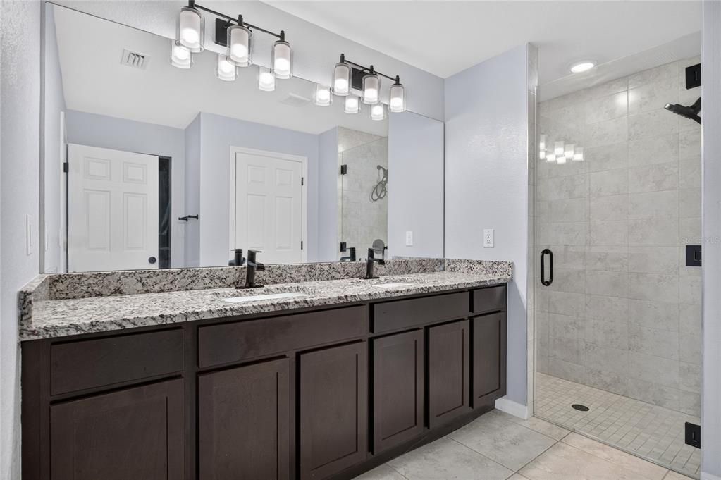 For Sale: $339,900 (4 beds, 2 baths, 1830 Square Feet)