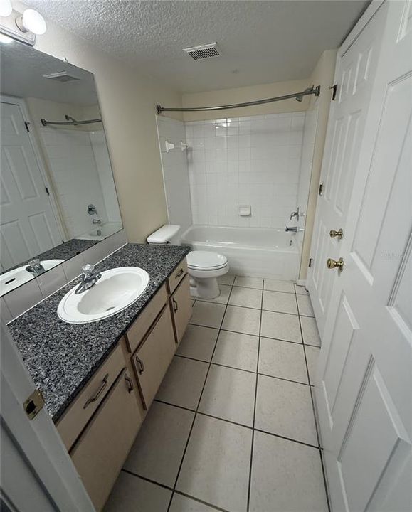 For Rent: $1,750 (2 beds, 2 baths, 1013 Square Feet)