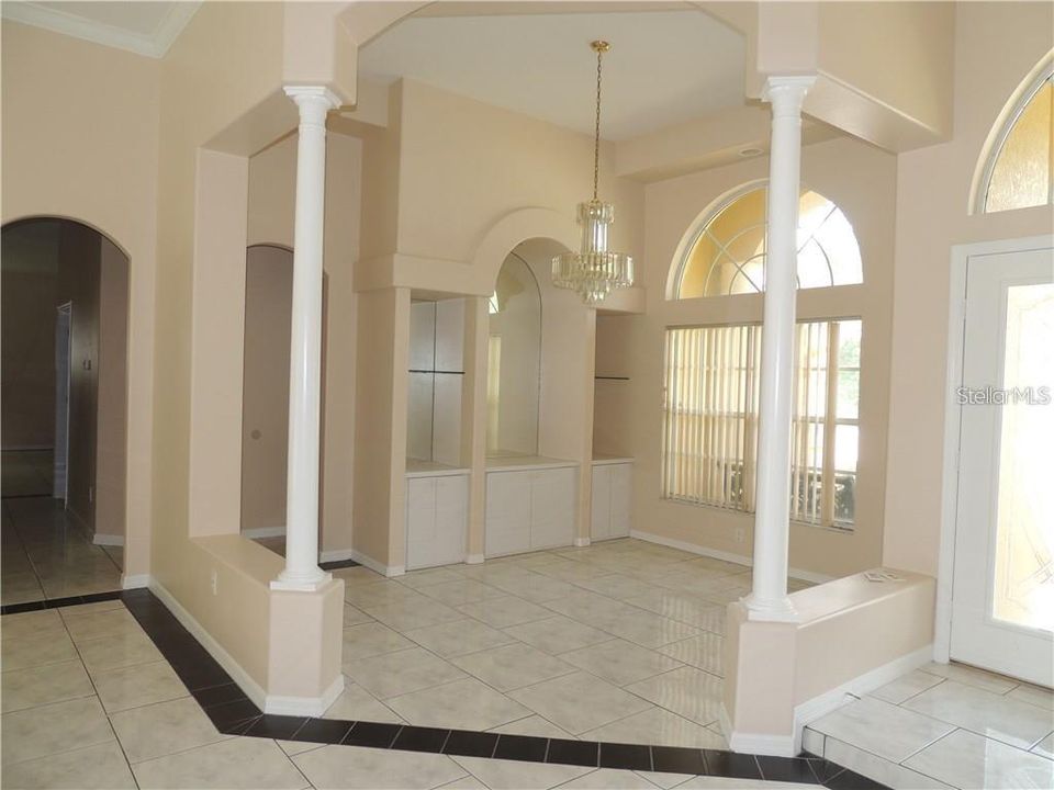 For Rent: $4,650 (4 beds, 3 baths, 3074 Square Feet)