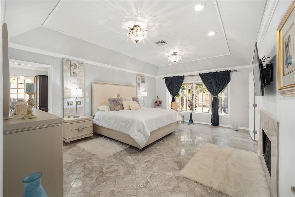 For Sale: $979,900 (4 beds, 4 baths, 3552 Square Feet)