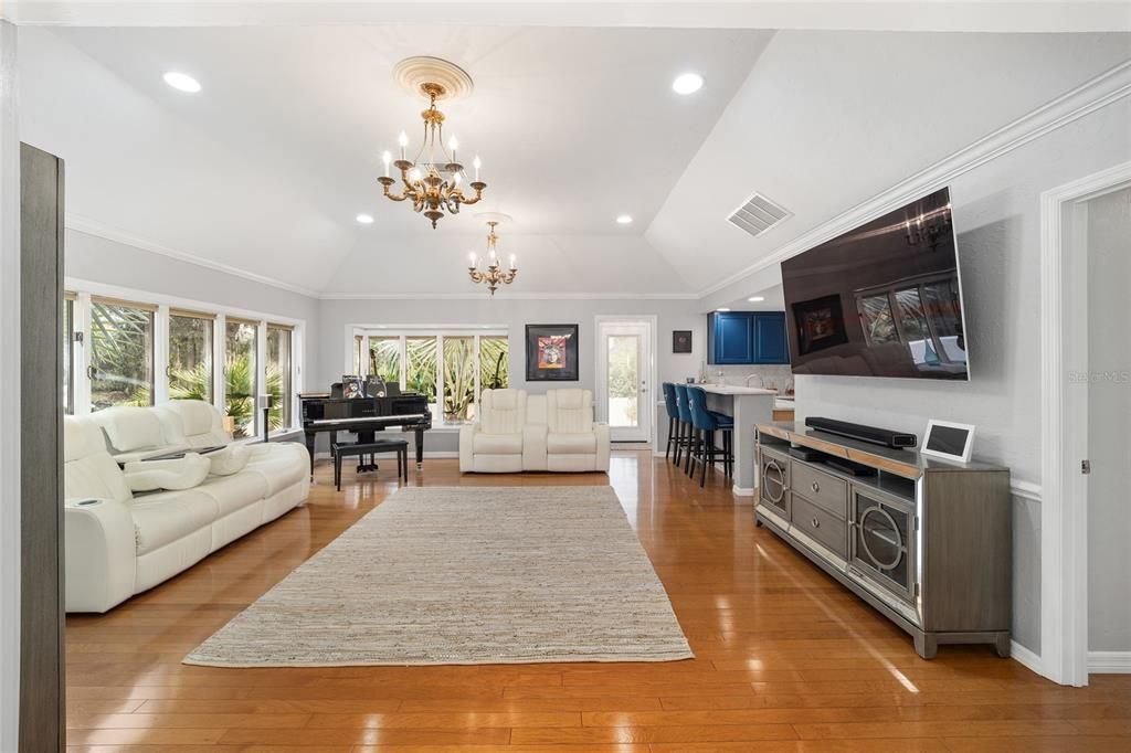 For Sale: $979,900 (4 beds, 4 baths, 3552 Square Feet)