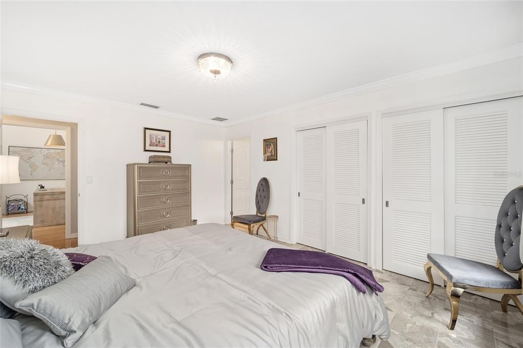 For Sale: $979,900 (4 beds, 4 baths, 3552 Square Feet)