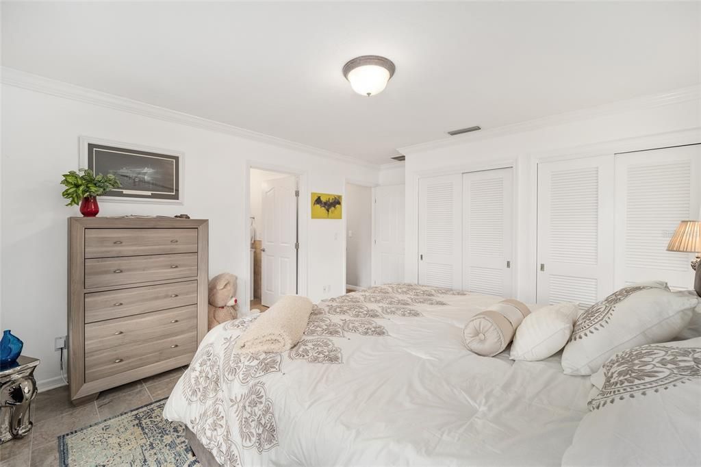 For Sale: $979,900 (4 beds, 4 baths, 3552 Square Feet)