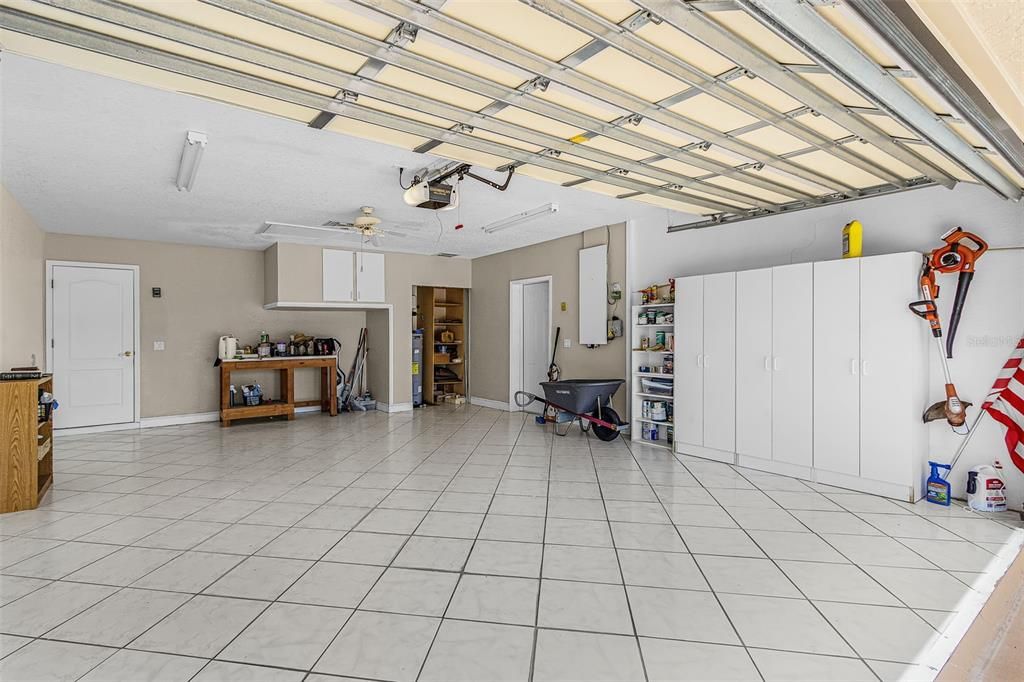 For Sale: $369,000 (3 beds, 2 baths, 2040 Square Feet)