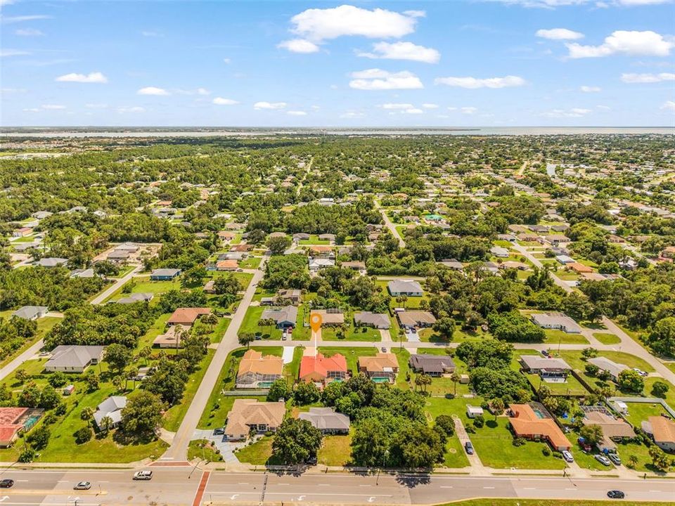 For Sale: $369,000 (3 beds, 2 baths, 2040 Square Feet)