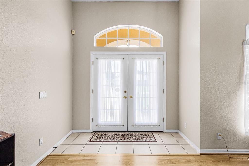 For Sale: $369,000 (3 beds, 2 baths, 2040 Square Feet)