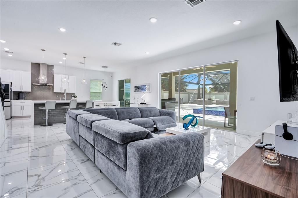 For Sale: $1,460,000 (5 beds, 4 baths, 4263 Square Feet)