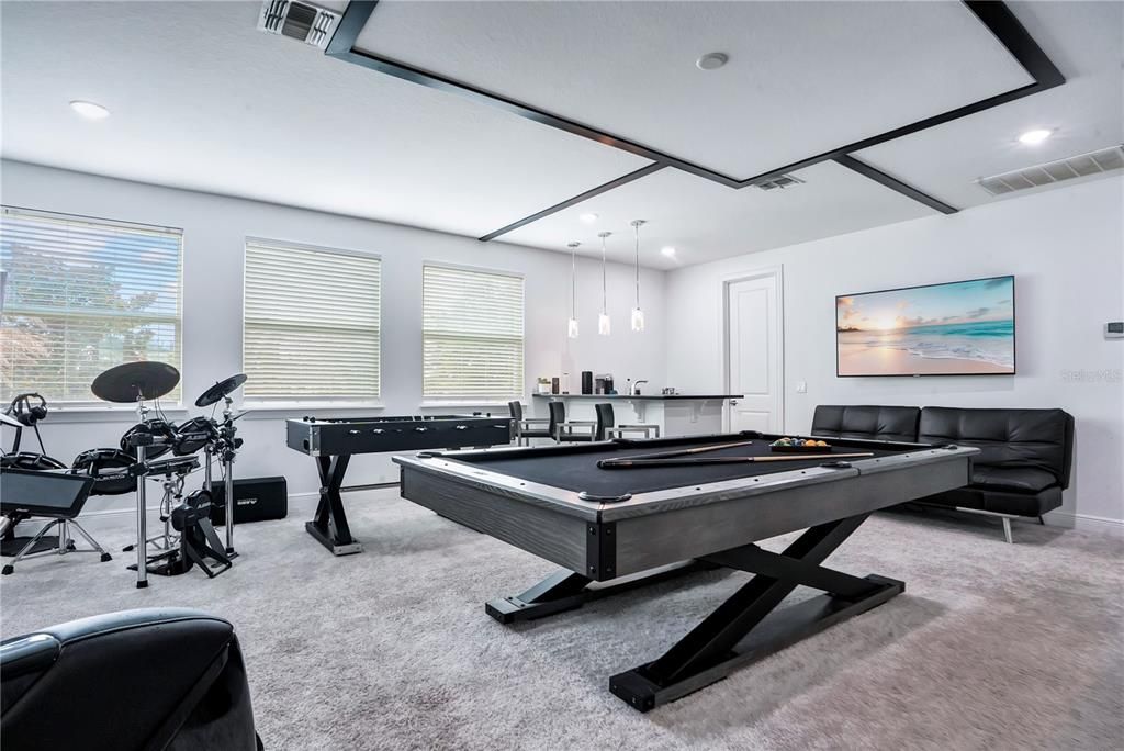 For Sale: $1,460,000 (5 beds, 4 baths, 4263 Square Feet)