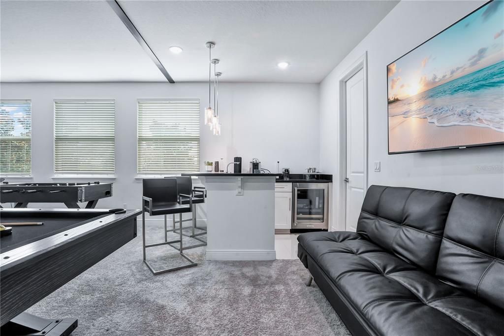 For Sale: $1,460,000 (5 beds, 4 baths, 4263 Square Feet)