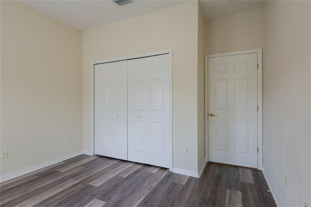 For Rent: $3,300 (3 beds, 2 baths, 1952 Square Feet)