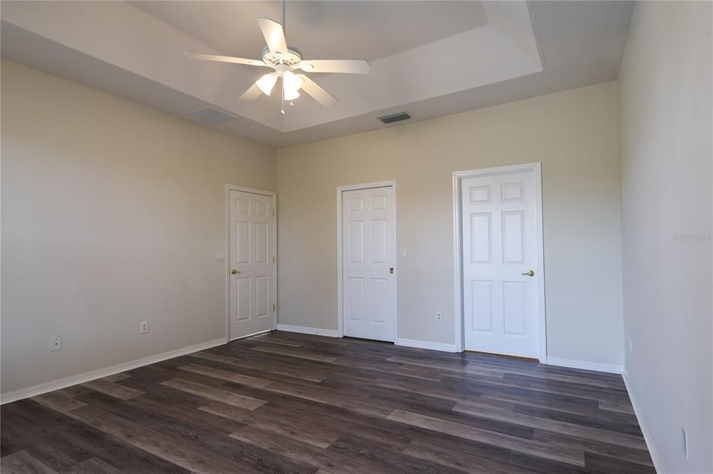 For Rent: $3,300 (3 beds, 2 baths, 1952 Square Feet)