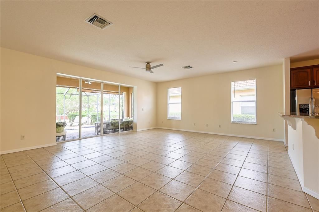 For Rent: $3,300 (3 beds, 2 baths, 1952 Square Feet)