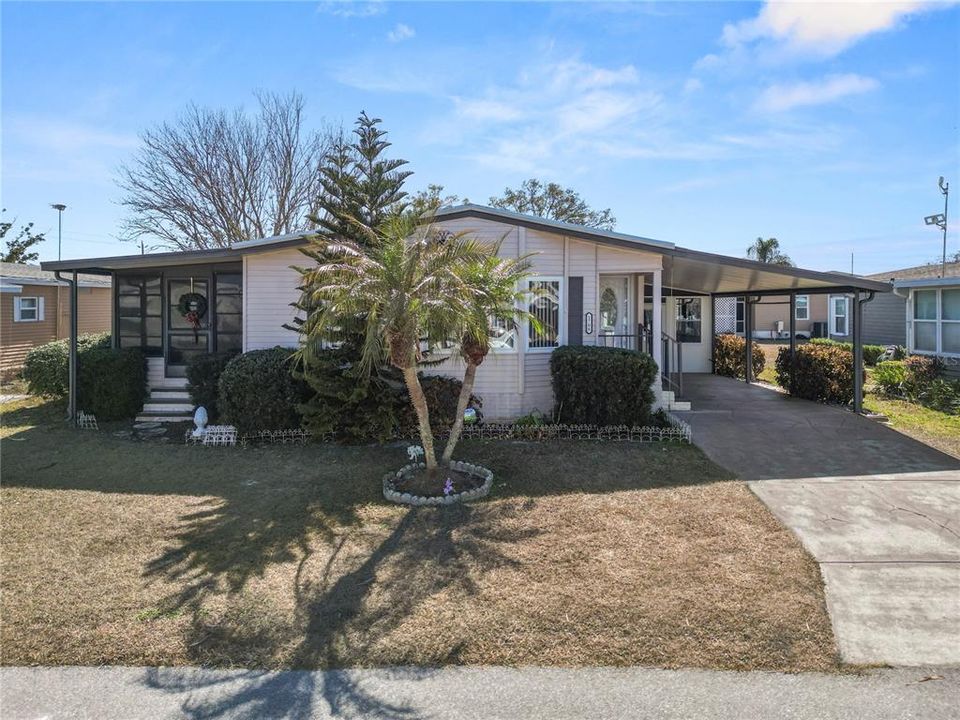 For Sale: $185,000 (2 beds, 2 baths, 1552 Square Feet)