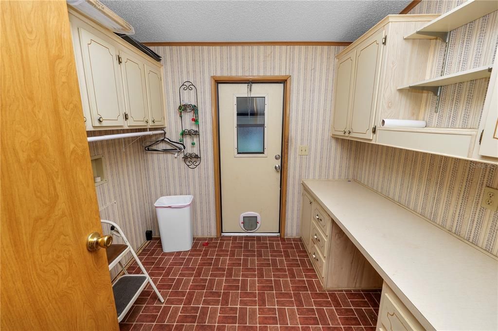 For Sale: $185,000 (2 beds, 2 baths, 1552 Square Feet)