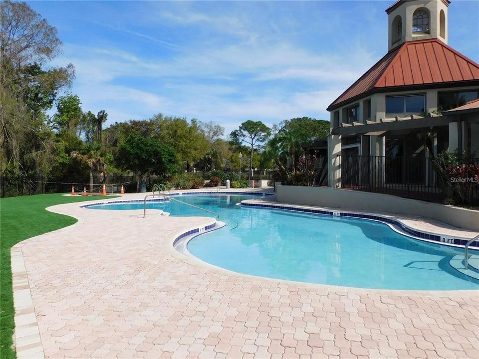 For Rent: $1,385 (1 beds, 1 baths, 862 Square Feet)