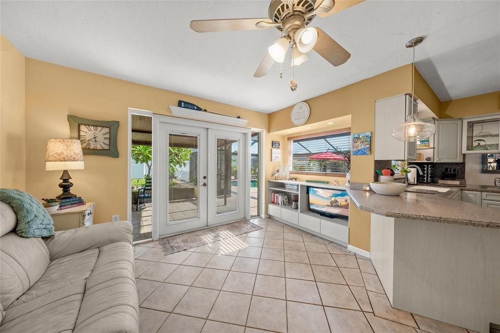 For Sale: $469,900 (3 beds, 2 baths, 1484 Square Feet)