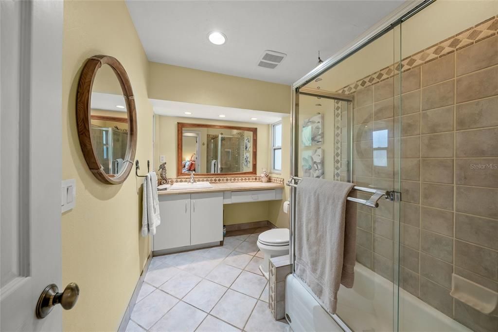 For Sale: $469,900 (3 beds, 2 baths, 1484 Square Feet)