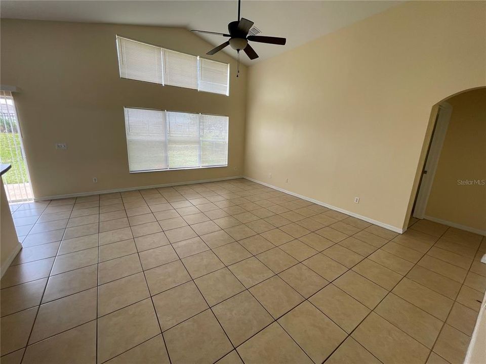 For Sale: $325,000 (4 beds, 2 baths, 2070 Square Feet)
