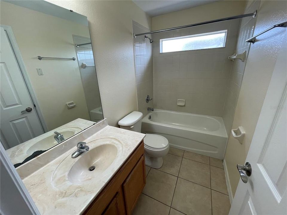 For Sale: $325,000 (4 beds, 2 baths, 2070 Square Feet)