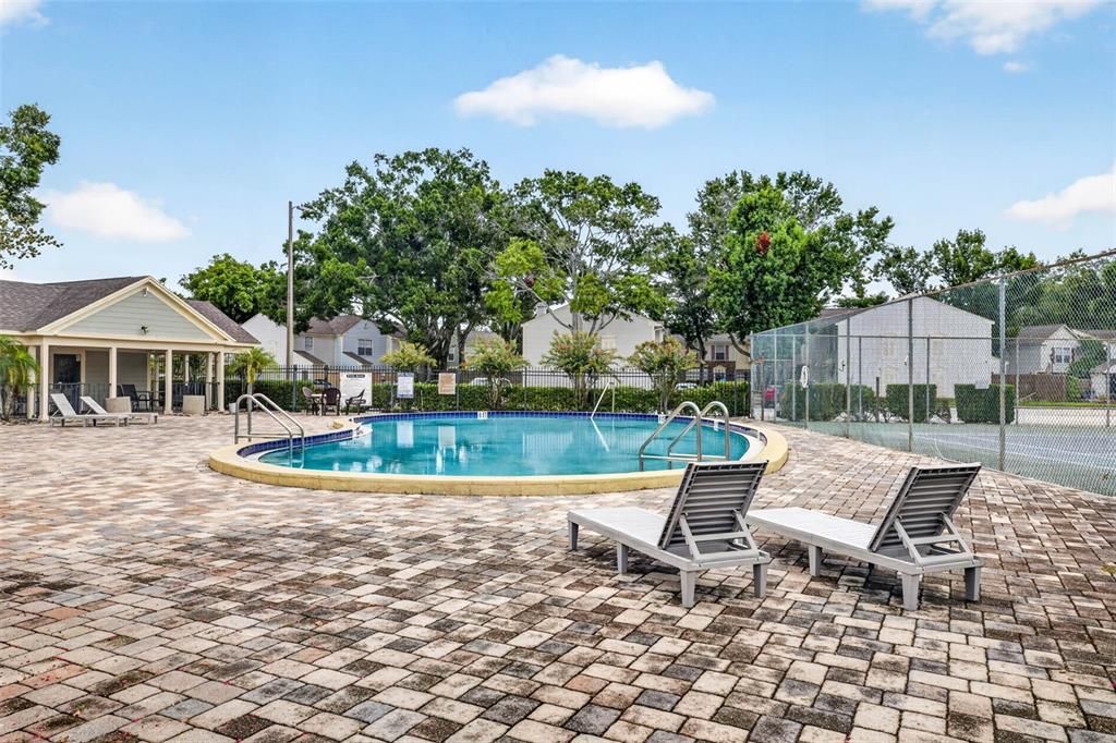 For Sale: $209,900 (2 beds, 2 baths, 1261 Square Feet)