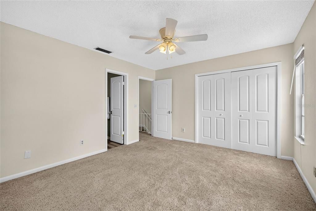 For Sale: $209,900 (2 beds, 2 baths, 1261 Square Feet)