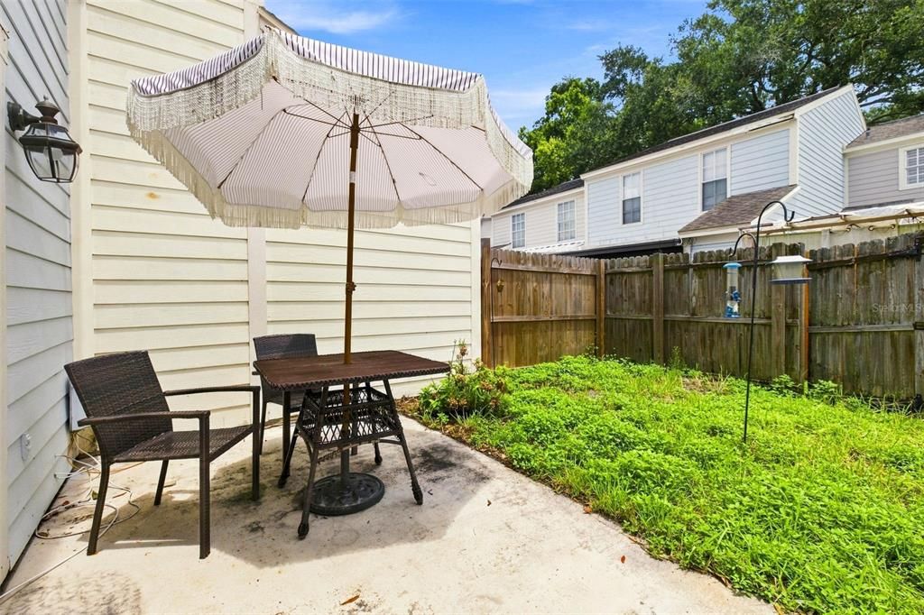 For Sale: $209,900 (2 beds, 2 baths, 1261 Square Feet)