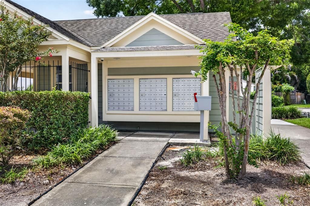 For Sale: $209,900 (2 beds, 2 baths, 1261 Square Feet)
