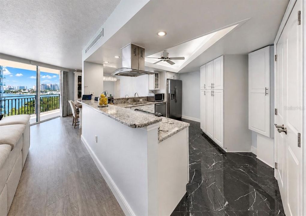 For Sale: $579,000 (2 beds, 2 baths, 1350 Square Feet)