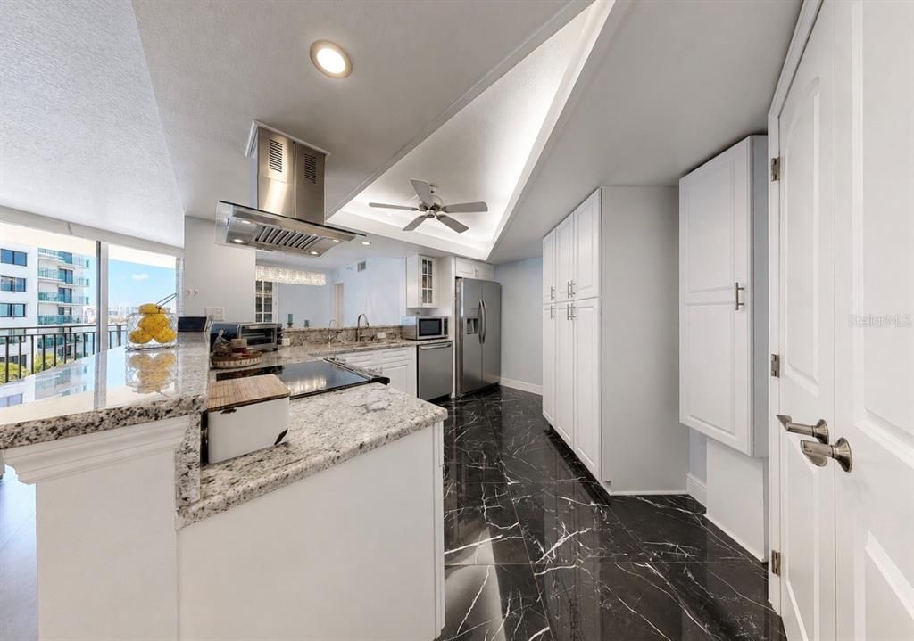 For Sale: $579,000 (2 beds, 2 baths, 1350 Square Feet)
