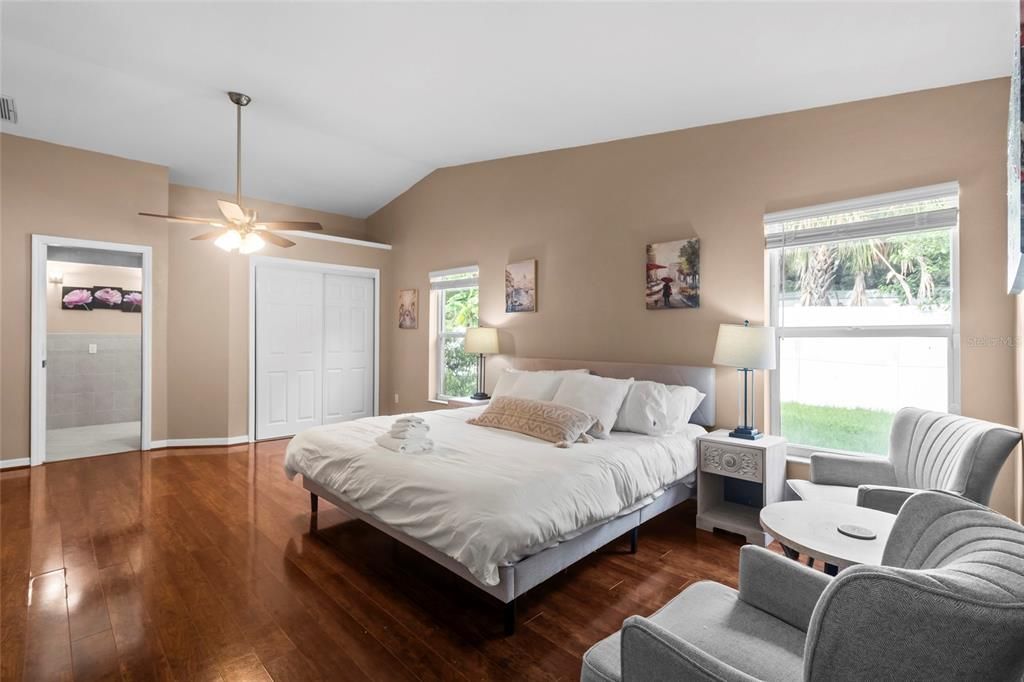 For Sale: $535,000 (5 beds, 3 baths, 2021 Square Feet)