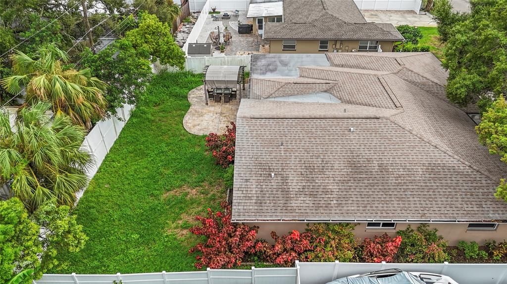 For Sale: $535,000 (5 beds, 3 baths, 2021 Square Feet)