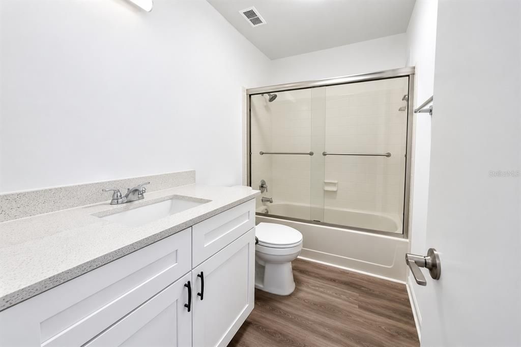 For Rent: $1,950 (3 beds, 2 baths, 1388 Square Feet)