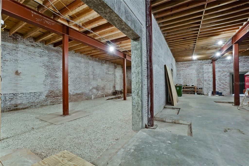 For Sale: $2,600,000 (0 beds, 0 baths, 9725 Square Feet)