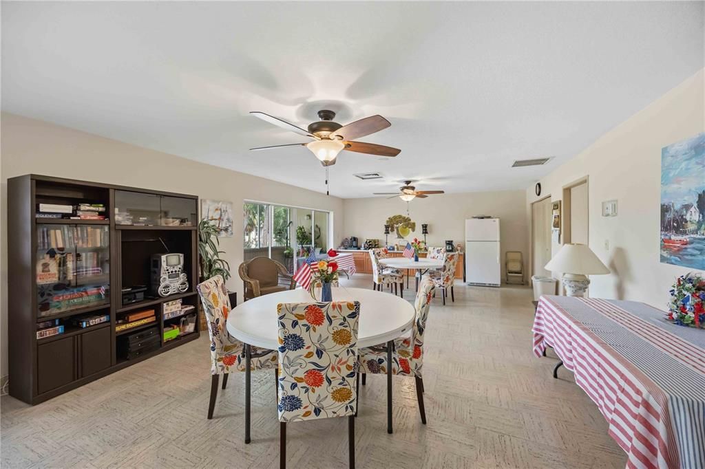 For Sale: $85,900 (2 beds, 2 baths, 919 Square Feet)