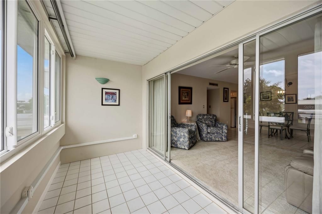 For Sale: $85,900 (2 beds, 2 baths, 919 Square Feet)