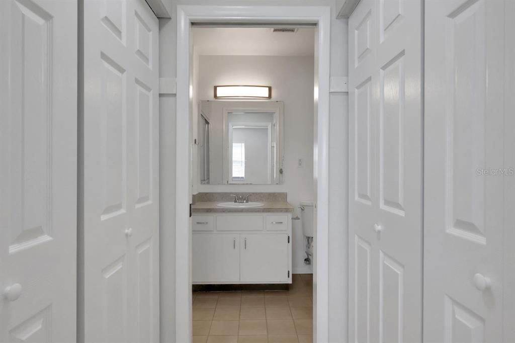 For Sale: $139,000 (2 beds, 2 baths, 1148 Square Feet)