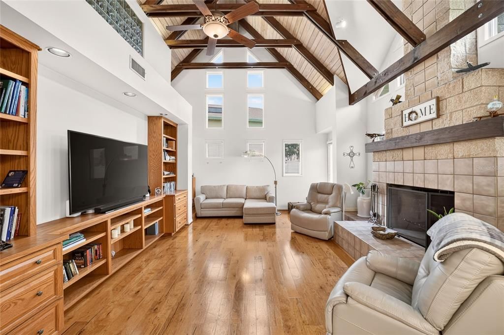 For Sale: $795,000 (3 beds, 2 baths, 2506 Square Feet)