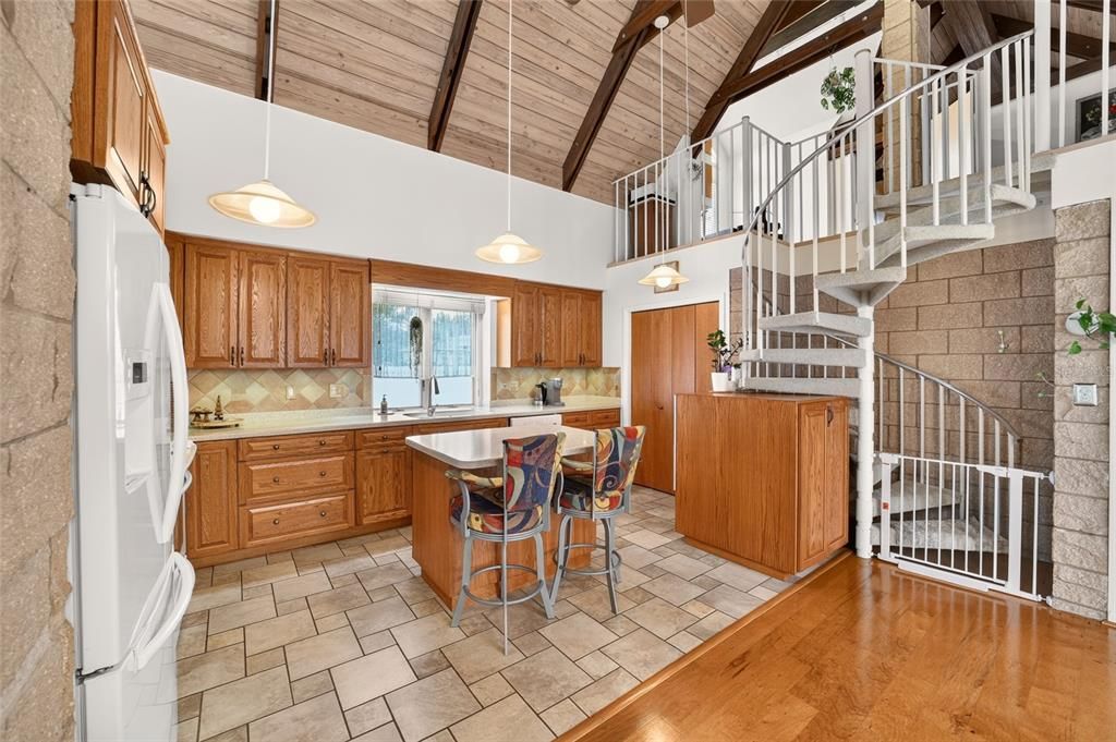 For Sale: $795,000 (3 beds, 2 baths, 2506 Square Feet)