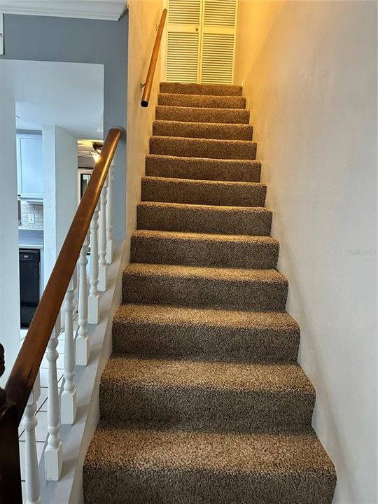 For Sale: $159,000 (2 beds, 2 baths, 995 Square Feet)