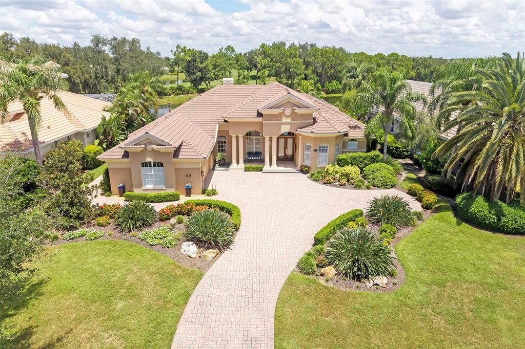 For Sale: $1,695,000 (4 beds, 3 baths, 3272 Square Feet)