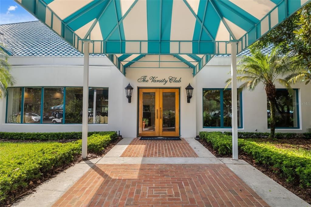 For Sale: $1,695,000 (4 beds, 3 baths, 3272 Square Feet)