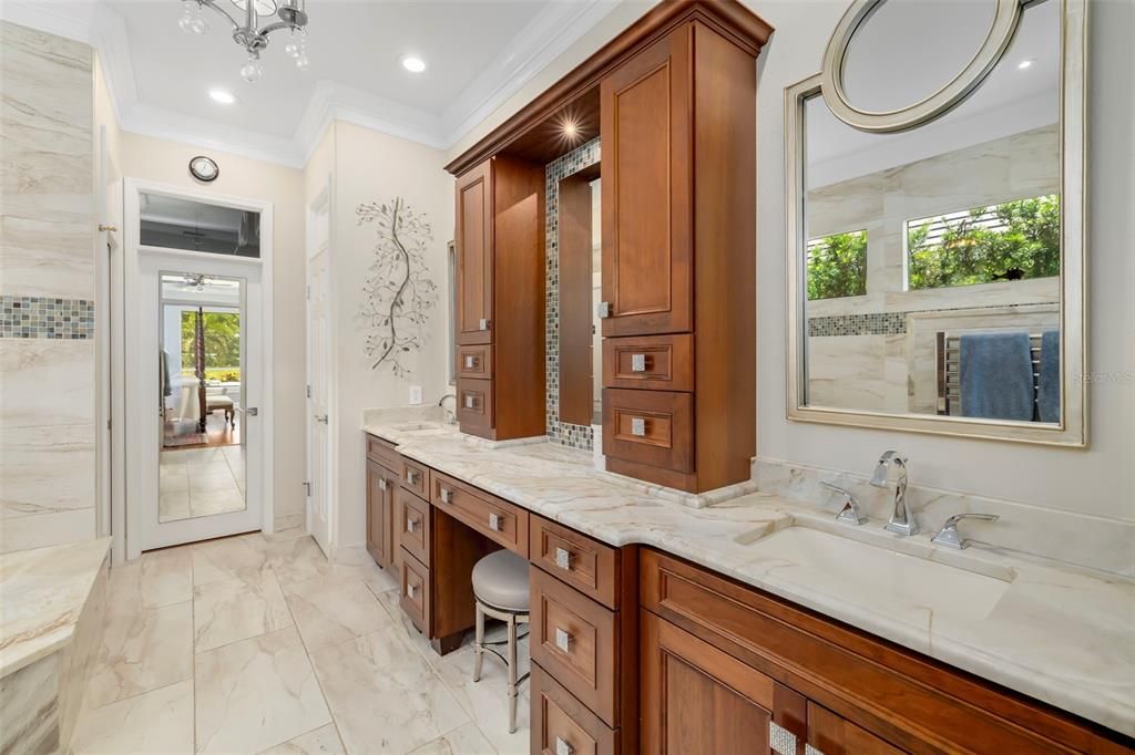 For Sale: $1,695,000 (4 beds, 3 baths, 3272 Square Feet)