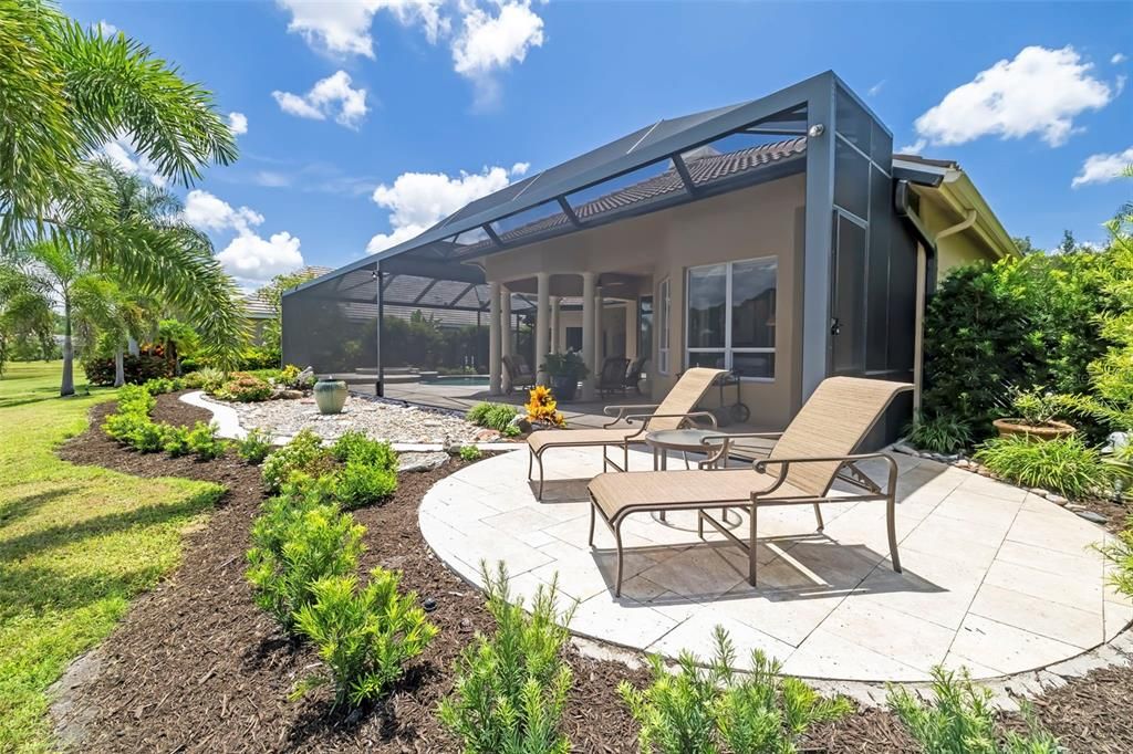 For Sale: $1,695,000 (4 beds, 3 baths, 3272 Square Feet)