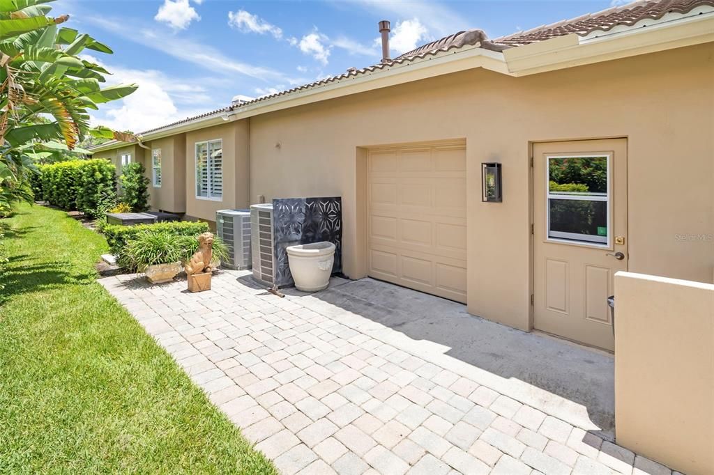 For Sale: $1,695,000 (4 beds, 3 baths, 3272 Square Feet)