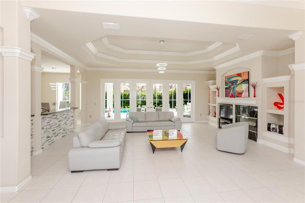 For Sale: $595,000 (4 beds, 3 baths, 2727 Square Feet)