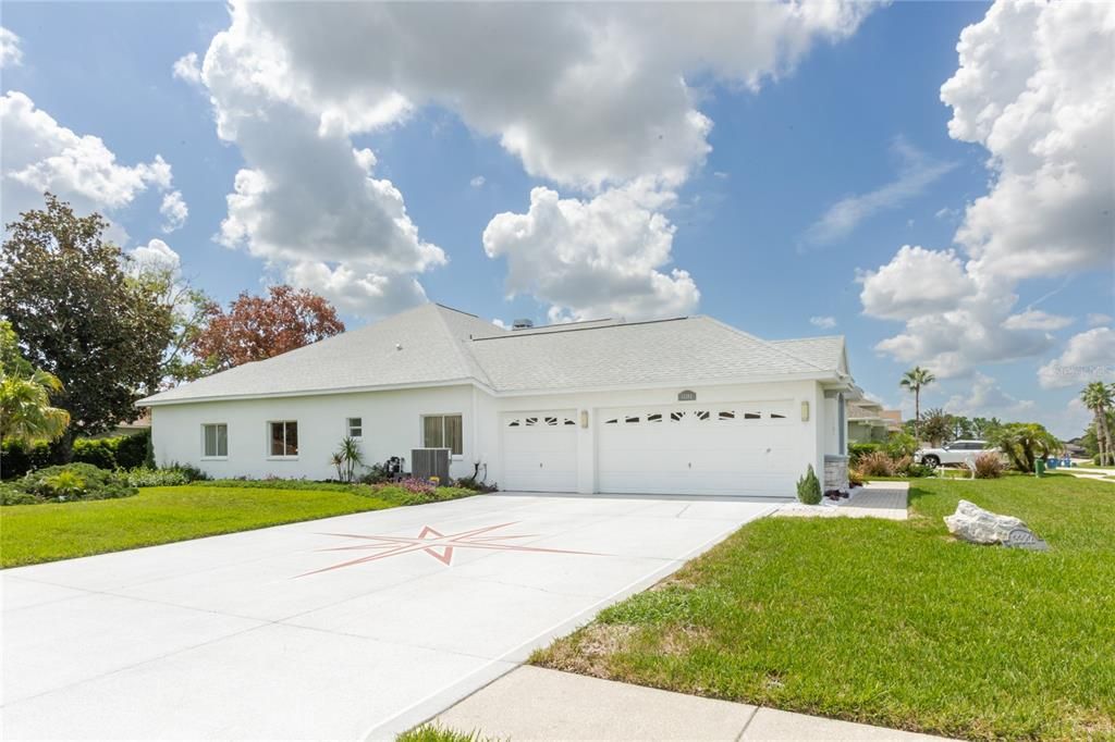 For Sale: $595,000 (4 beds, 3 baths, 2727 Square Feet)