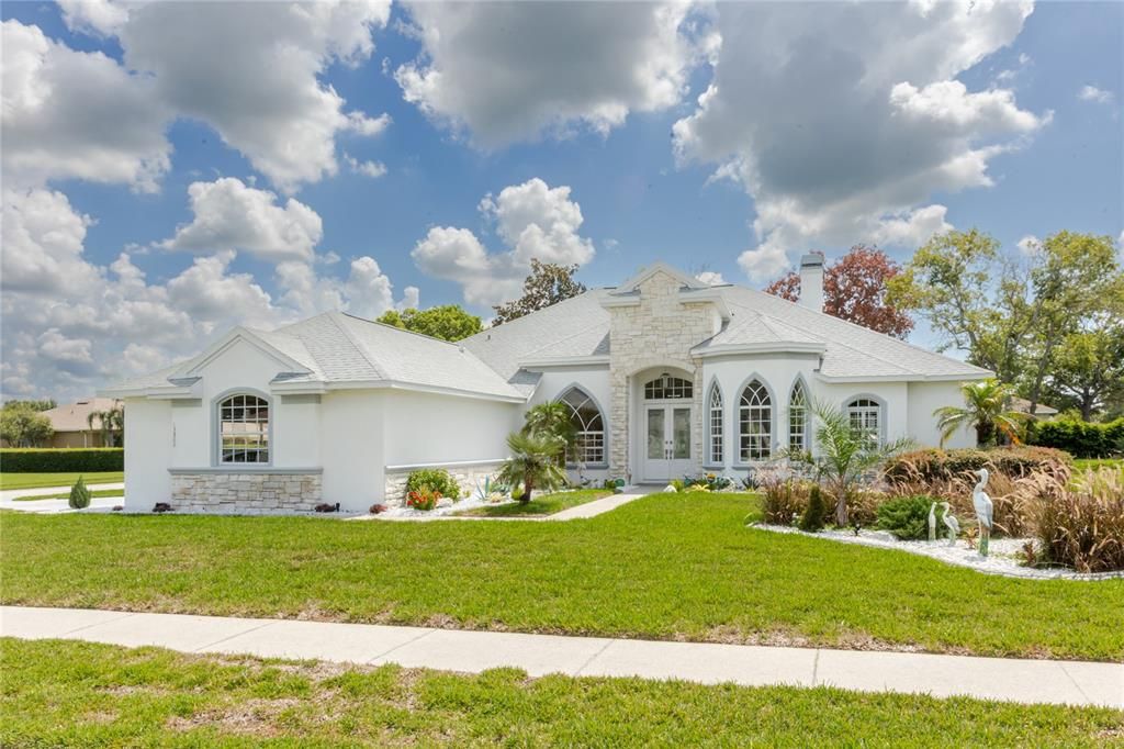 For Sale: $595,000 (4 beds, 3 baths, 2727 Square Feet)