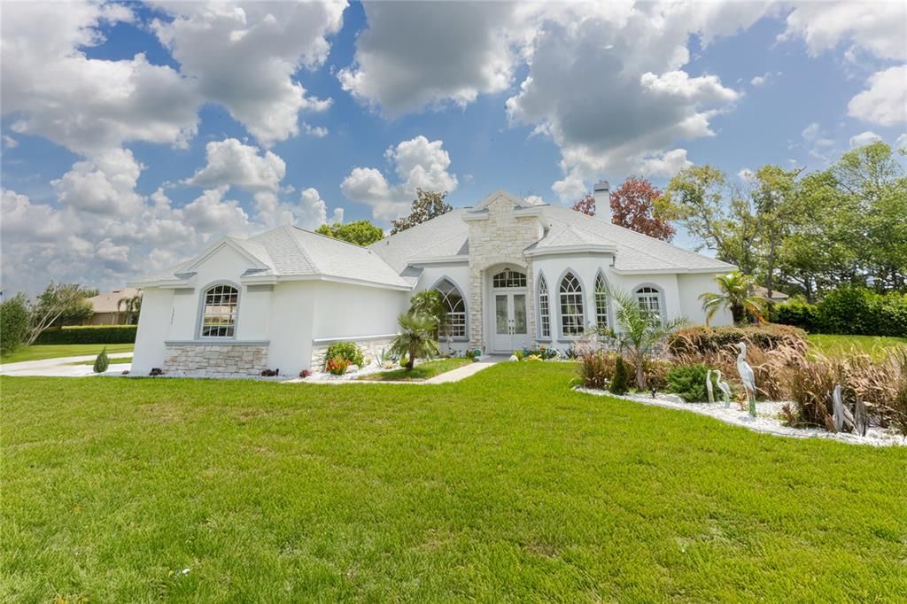 For Sale: $595,000 (4 beds, 3 baths, 2727 Square Feet)